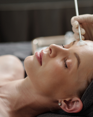 Chemical skin peel treatment at The Kelly Clinic Dublin